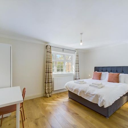 Duplex Redhill Town Centre Apt By Livingo Stays Exterior foto